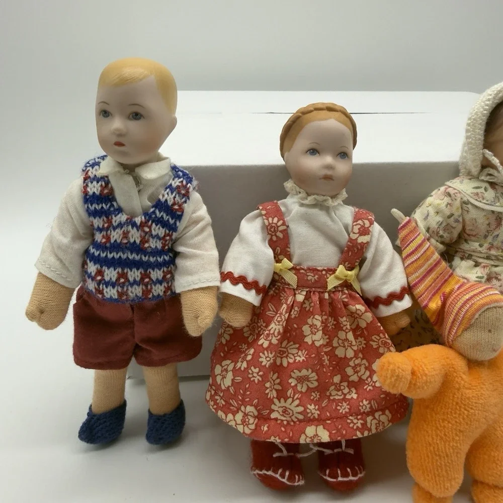 Lot of 5 Käthe Kruse‎ Club Edition 1:12 Miniature Porcelain Dollhouse Dolls Mint
